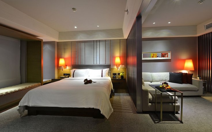 Rhombus Park Aura Chengdu Hotel