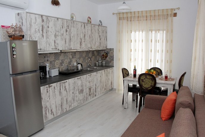 Haraki Stone Apartments