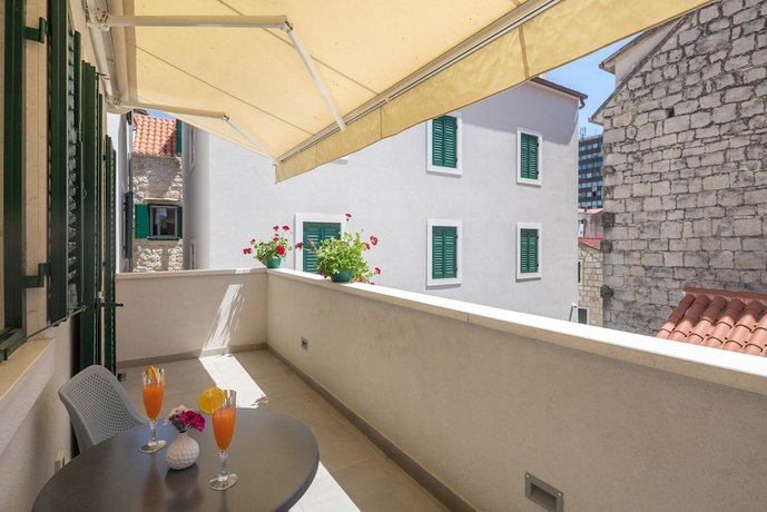 Balatura The Fine Bed&Breakfast Split (ex. Balatura Split Luxury Rooms)