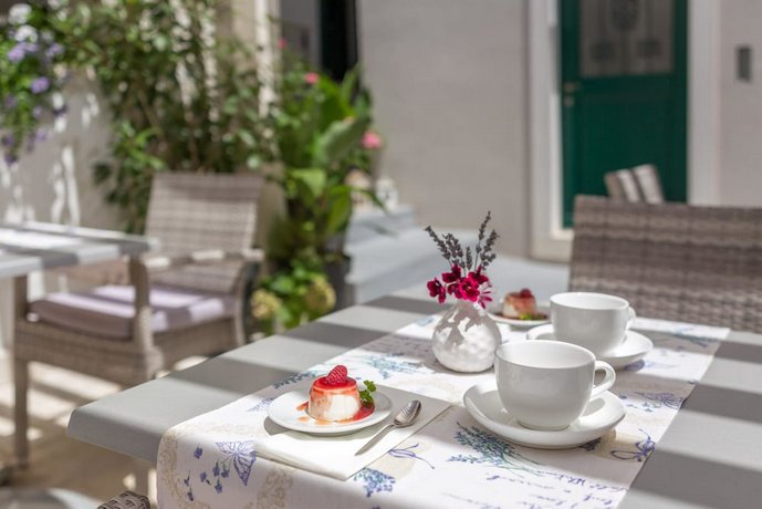 Balatura The Fine Bed&Breakfast Split (ex. Balatura Split Luxury Rooms)