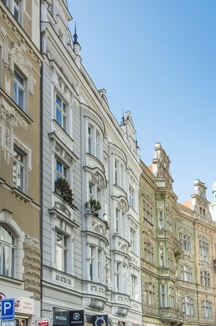 Romantic Luxury In Old Town Prague