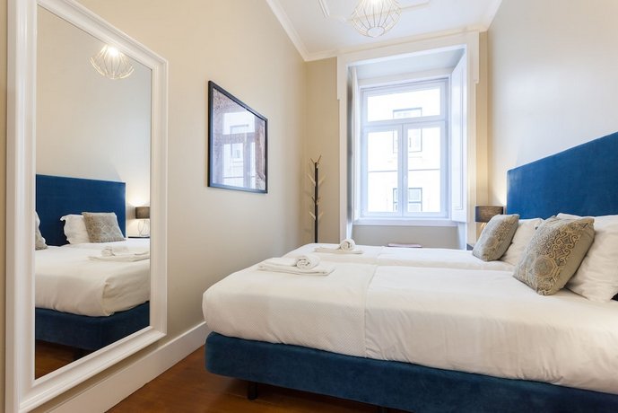 Baixa Vintage Three-Bedroom Apartment - by LU Holidays
