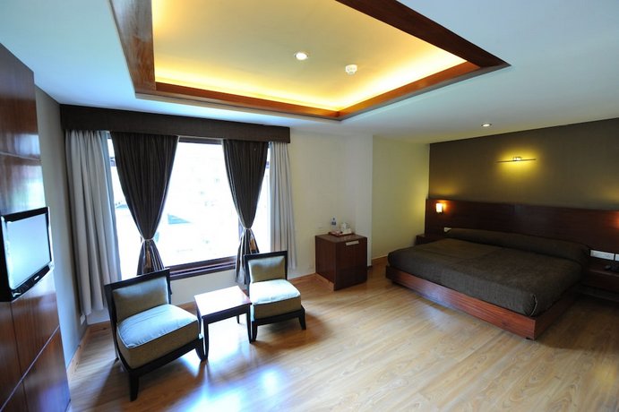 Suhim Portico Hotel & Resort