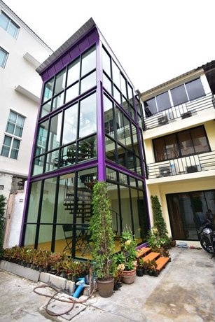 Thonglor Suites