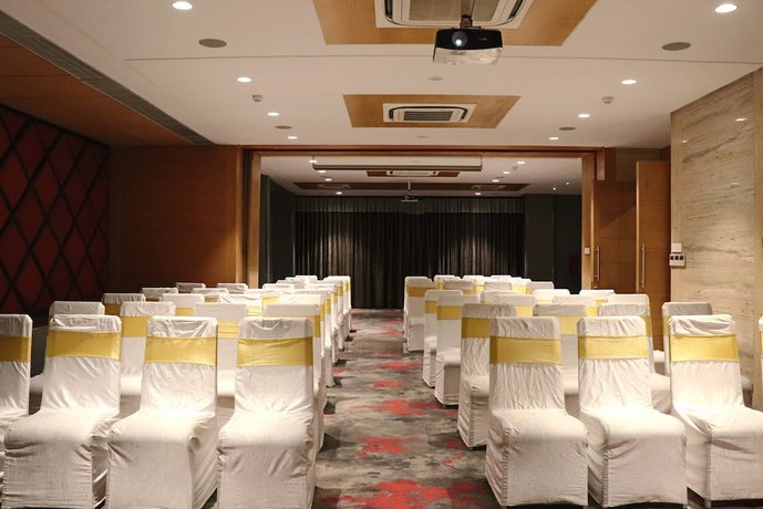 Crimson Park Shree Kanak