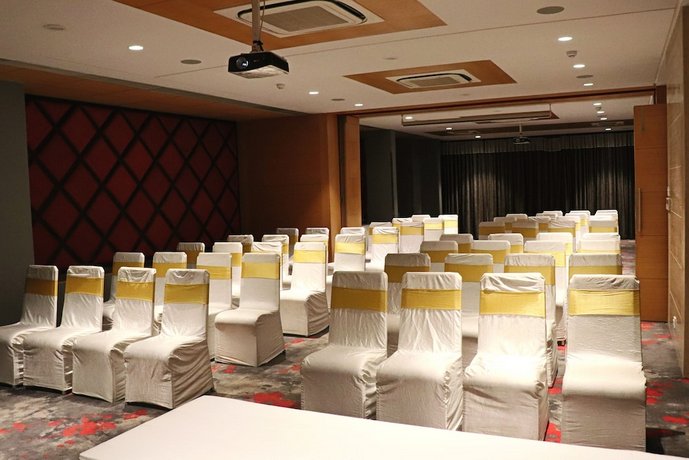 Crimson Park Shree Kanak