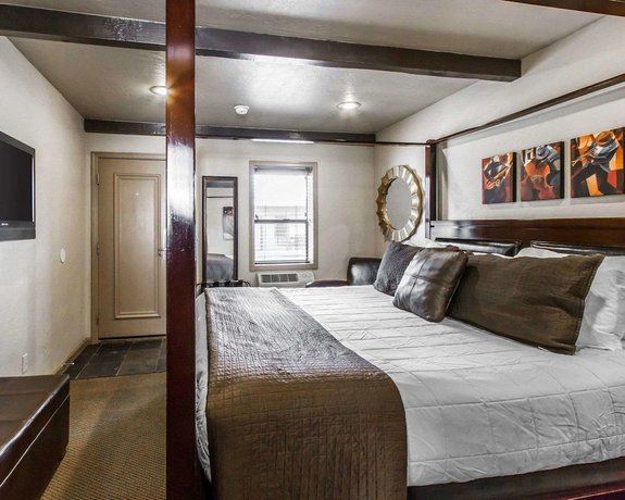 Rodeway Inn & Suites Downtowner-Rte 66