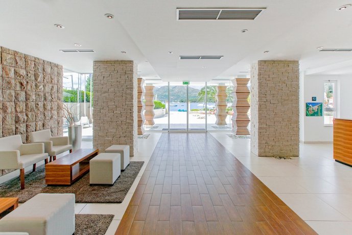 Sensimar Kalamota Island Resort