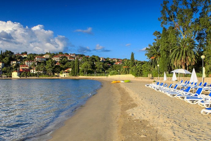 Sensimar Kalamota Island Resort