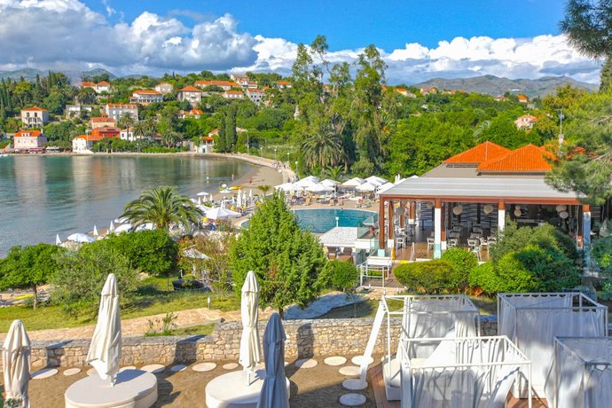 Sensimar Kalamota Island Resort