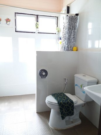 Green Riverside Homestay