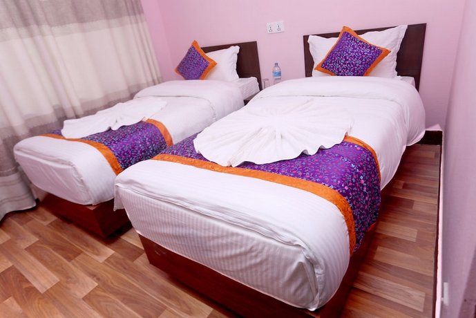 Hotel Rising Home