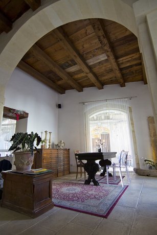 La Via della Giudecca Syracuse