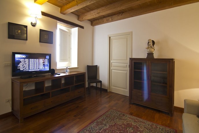 La Via della Giudecca Syracuse