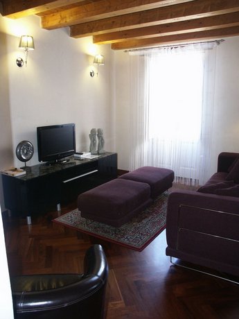 La Via della Giudecca Syracuse