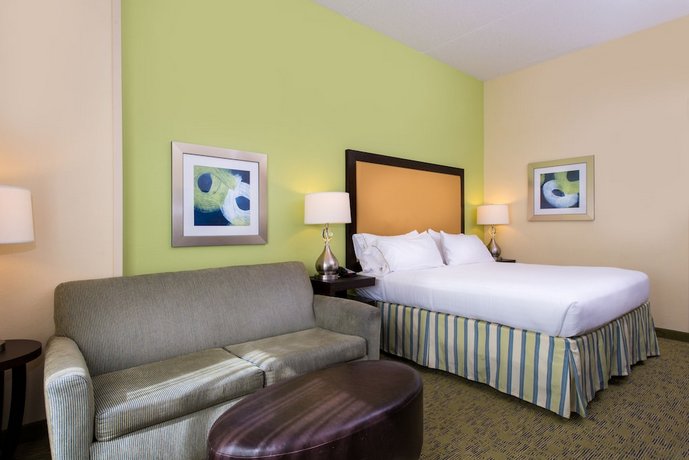 Holiday Inn Express and Suites Dickson City