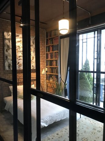 Bangkok Voyage Boutigue