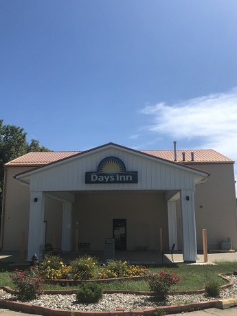 Days Inn by Wyndham Springfield