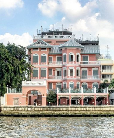 Hiranyakul house