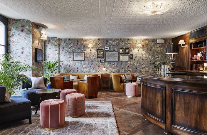 Bar_Restaurant