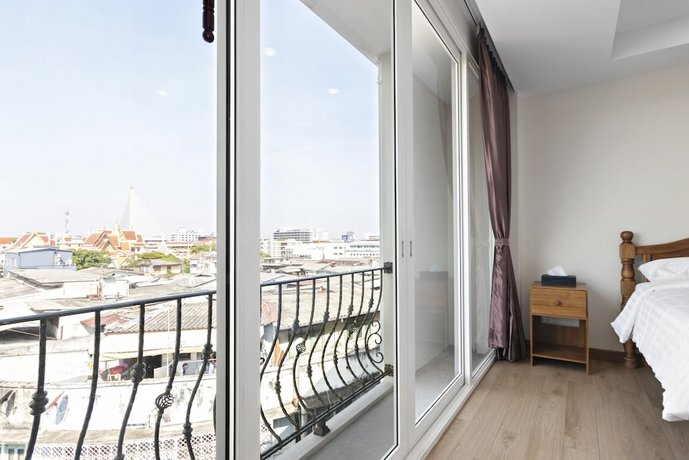 Royale 8 Ville Guest House