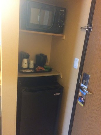 Days Inn by Wyndham Suites San Antonio North Stone Oak