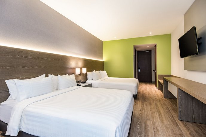 Hotel Holiday Inn Express Parque 93