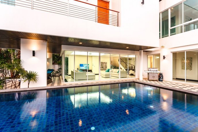 Kyerra Villa by Lofty