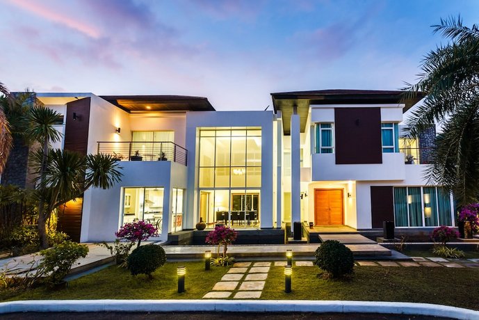 Kyerra Villa by Lofty