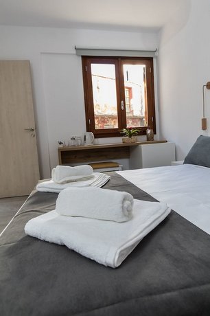 Deluxe Hotel Chania