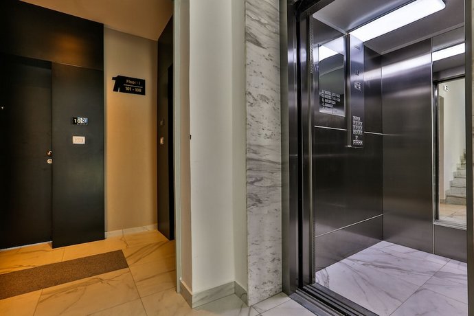 Hotel WOW