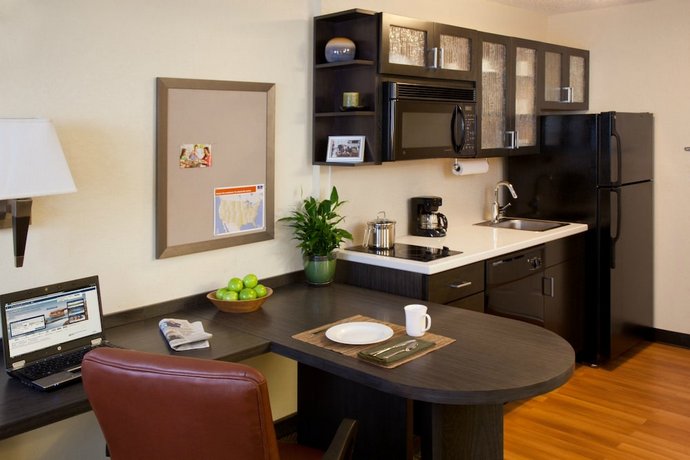 Candlewood Suites OC Airport Irvine West