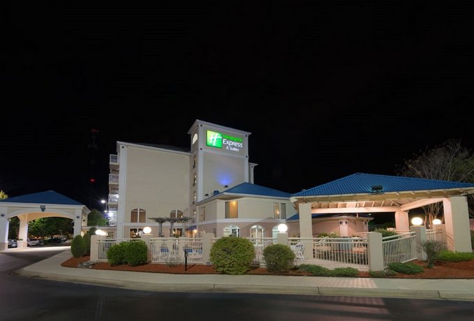 Holiday Inn Express & Suites Asheville SW - Outlet Ctr Area