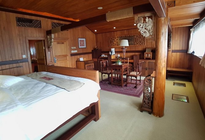 Li-An Lodge