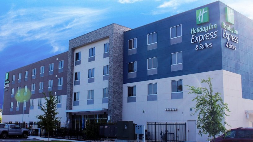 Holiday Inn Express & Suites - Jacksonville W - I295 and I10
