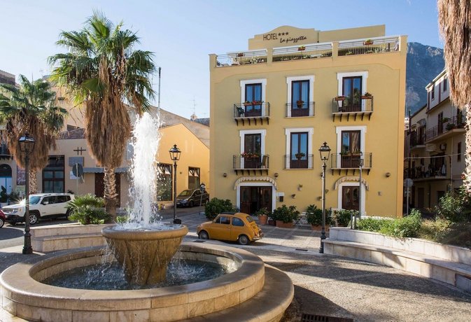 Hotel La Piazzetta Castellammare del Golfo
