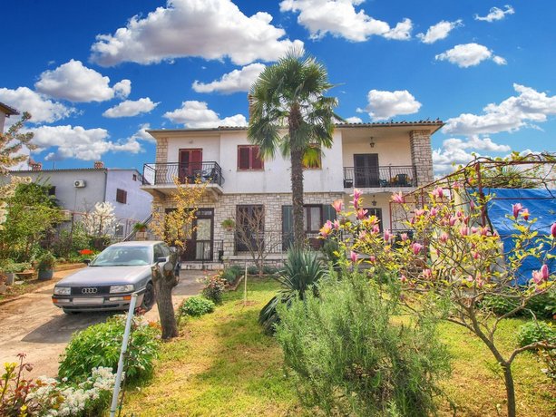 Apartment Ana 1068