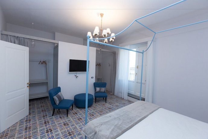 Palazzo Conti Camere & Suites