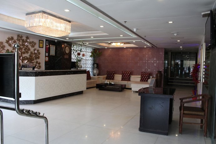 Hotel Atulyaa Taj