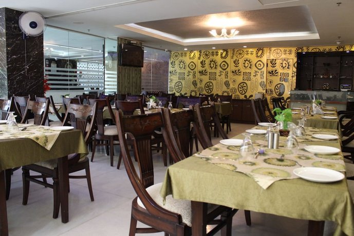 Hotel Atulyaa Taj