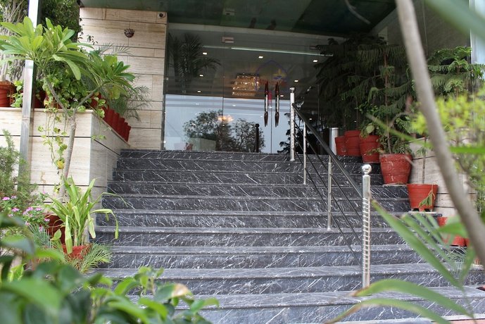 Hotel Atulyaa Taj