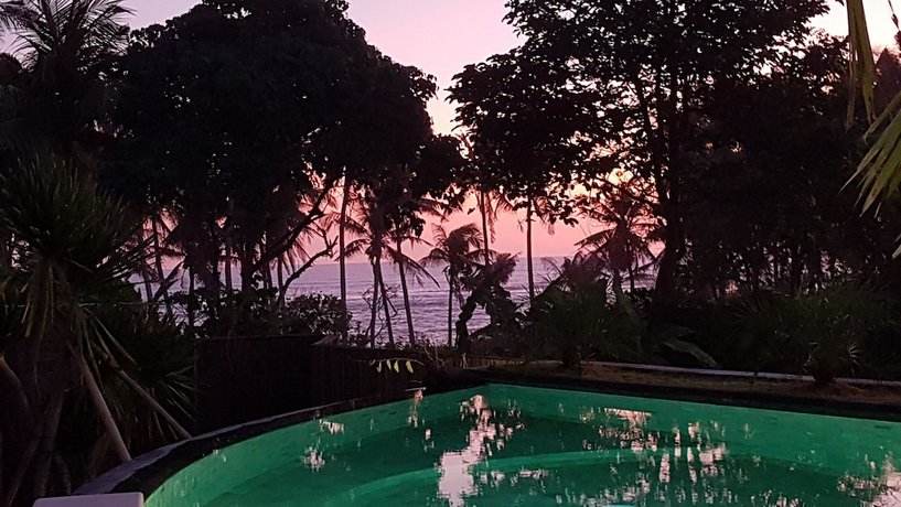 Sejuk Beach Villas
