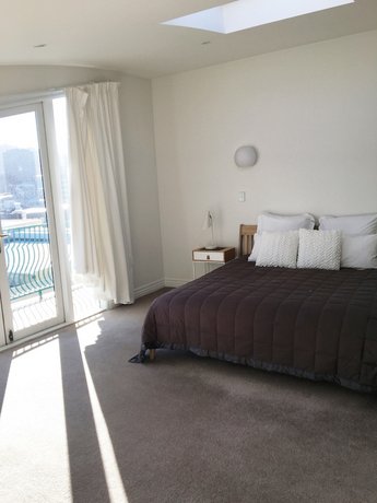 U Suites on Courtenay