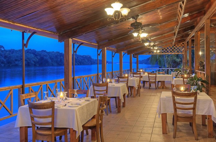 Tortuga Lodge & Gardens