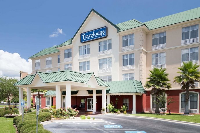 Travelodge by Wyndham Savannah Gateway
