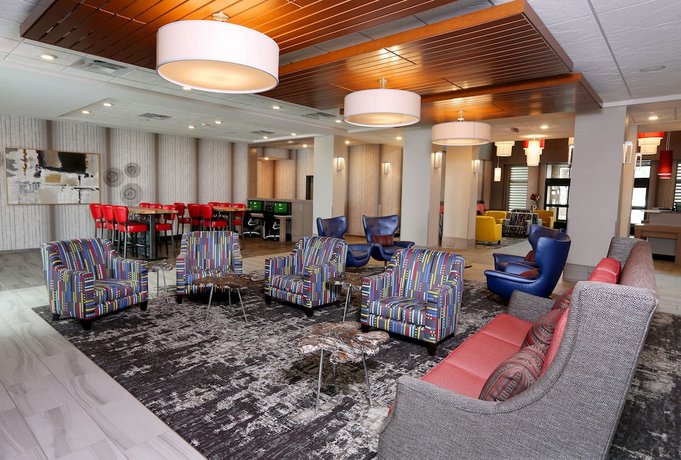 Holiday Inn Hotel & Suites Sioux Falls - Airport