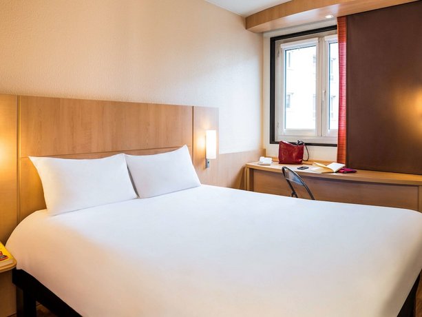 ibis Paris Pont de Suresnes Longchamp