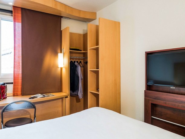 ibis Paris Pont de Suresnes Longchamp