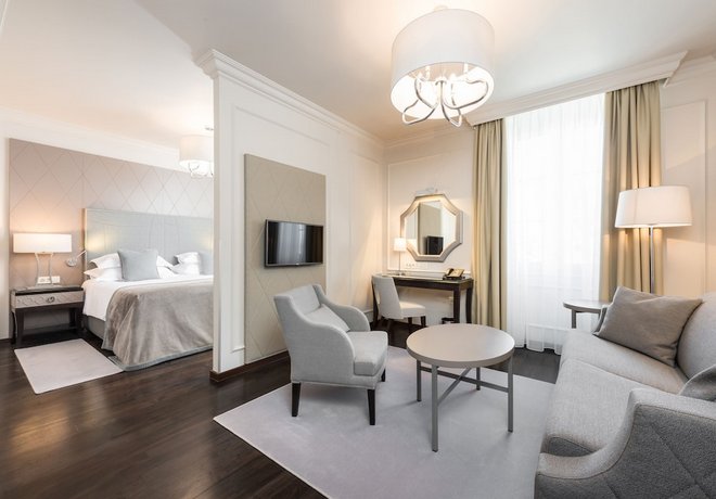 Bastion Heritage Hotel - Relais & Chateaux