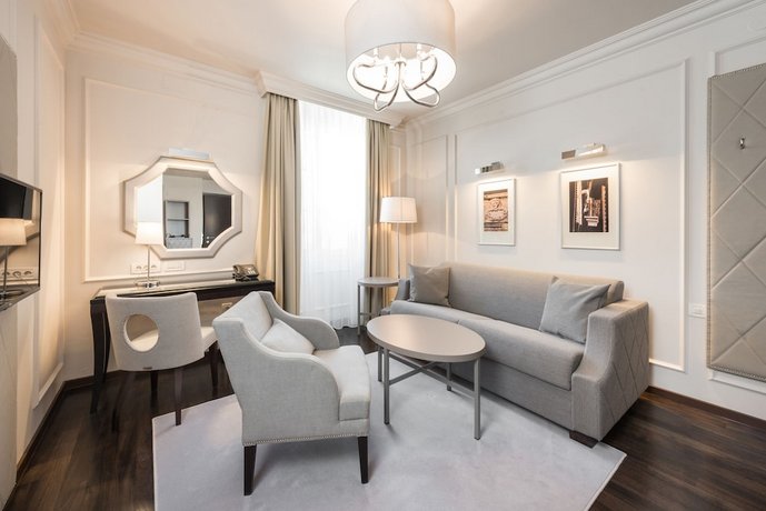 Bastion Heritage Hotel - Relais & Chateaux